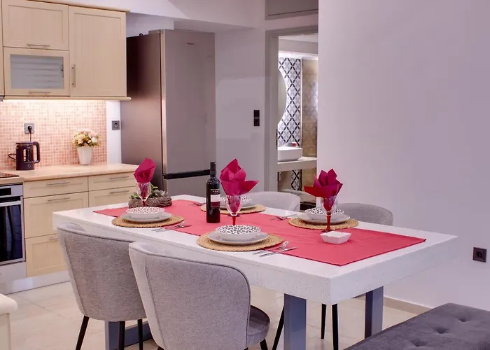 Elysian Rose Holiday home *